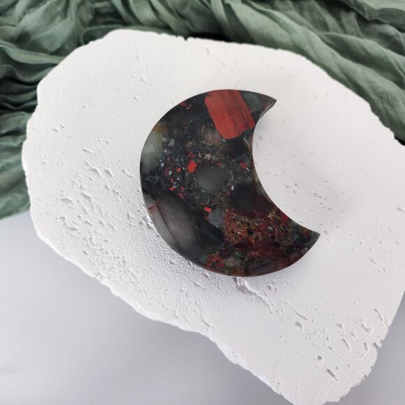 Large African Bloodstone Moon Crystal Carving - Picture 3 of 6